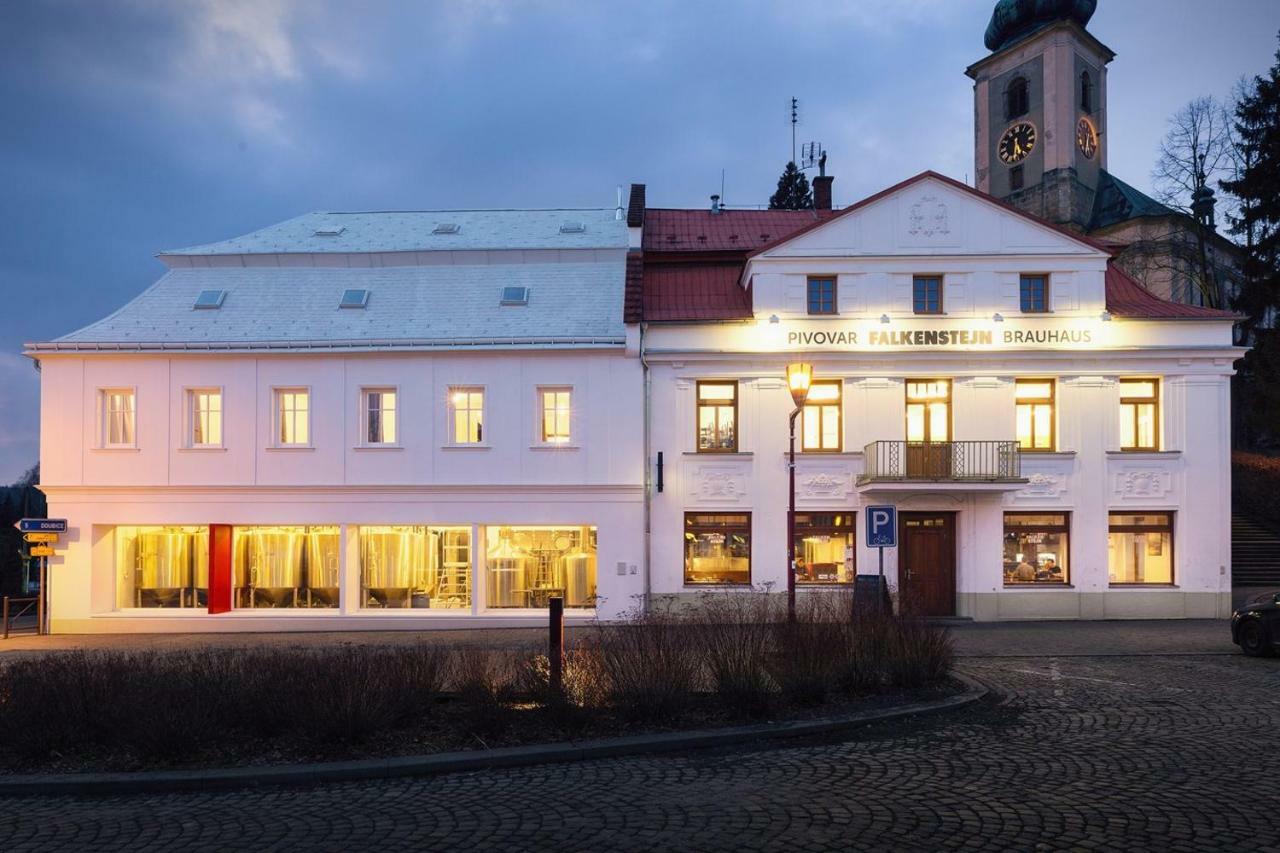 Hotel Dům U Šípku Krásná Lípa Exterior foto